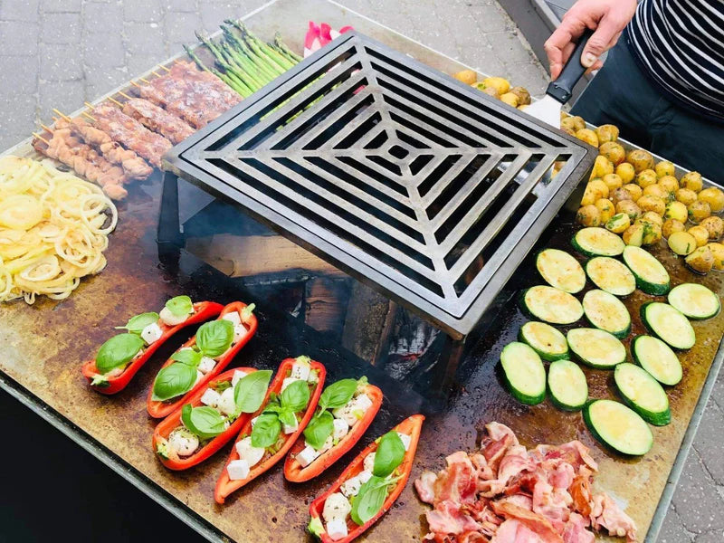 BBQ Feuerstelle CUBY verzinkter Stahl 60 x 60 x 40 cm