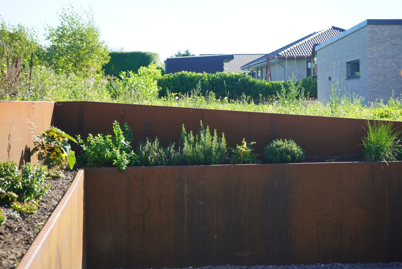 Corten steel retaining wall