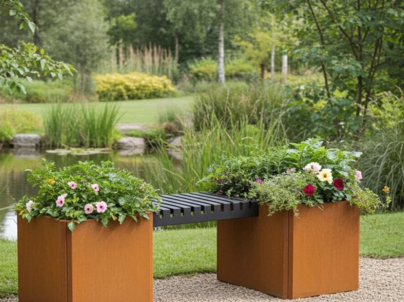 Modernes EDGY Bankset mit Pflanzkästen