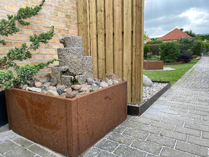 Pflanzkasten aus Cortenstahl CUBY 80 x 80 x 40 cm